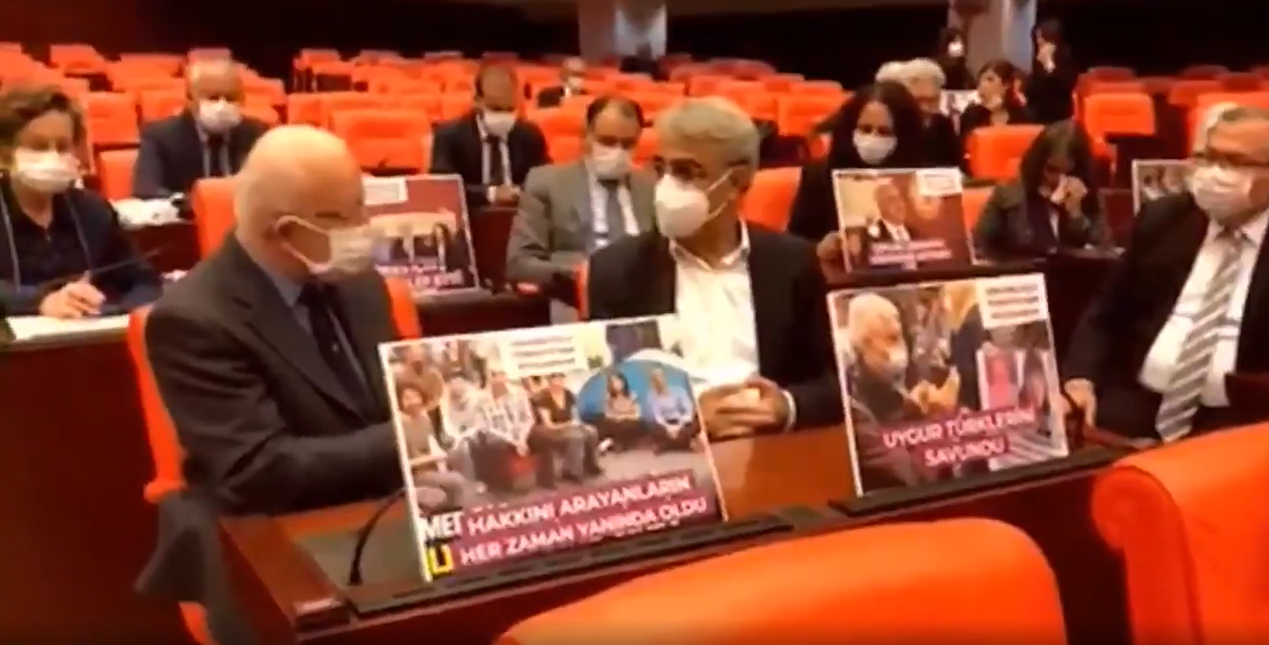 HDP'nin oturma eylemine CHPli Kabaoğlu ve Bülbül'den destek
