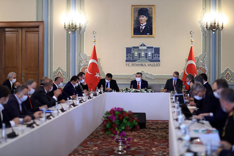 Fahrettin Koca'dan Bilim Kurulu toplantısı sonrası uyarı! "Maalesef çoğu ilimizde, vaka artışı görüldü..."