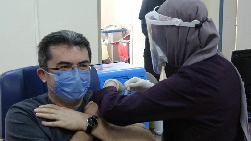 Aşı olan Erzurum Valisi Memiş koronavirüse yakalandı