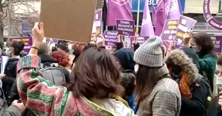 Kadınların İstanbul Sözleşmesi eylemine polis müdahalesi! Çok sayıda gözaltı var