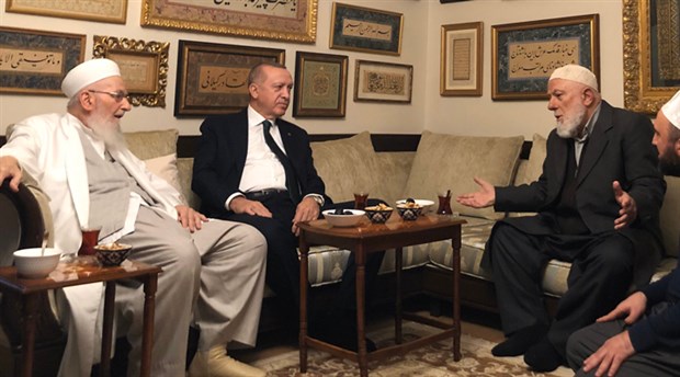 İsmail Saymaz: "AKP, İstanbul Sözleşmesini tarikat ve cemaatlere diyet olarak verdi"