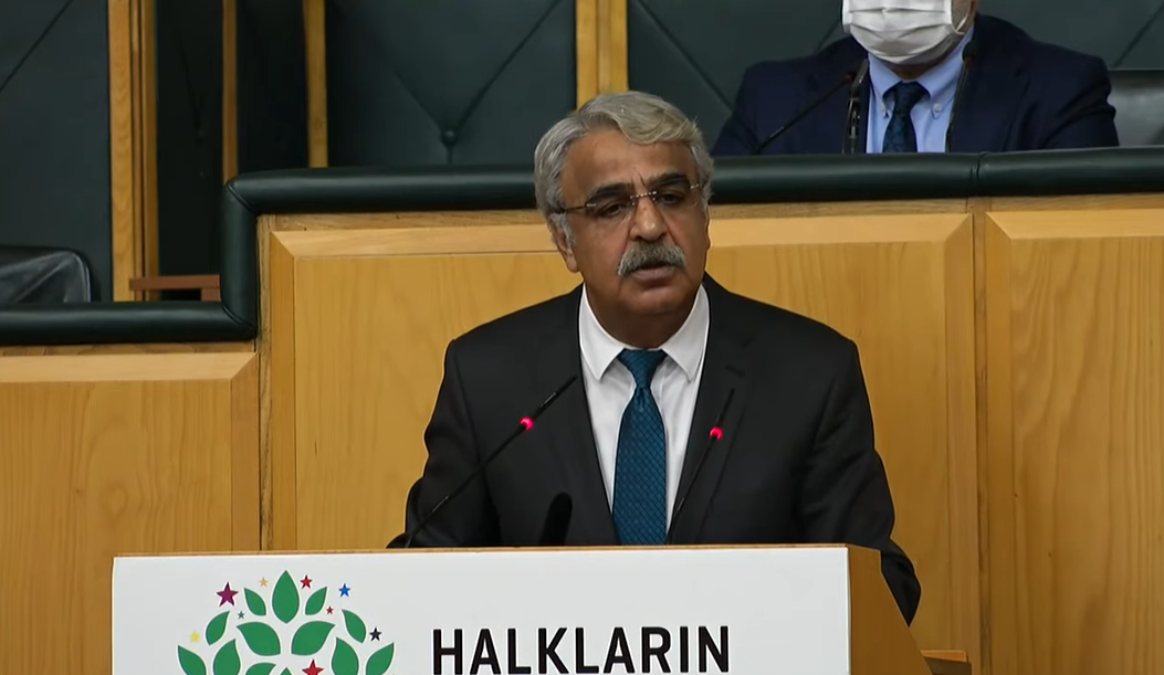 Mithat Sancar: "İbadetini yapmasına dahi tahammül edemeyen zihniyet zalimdir"
