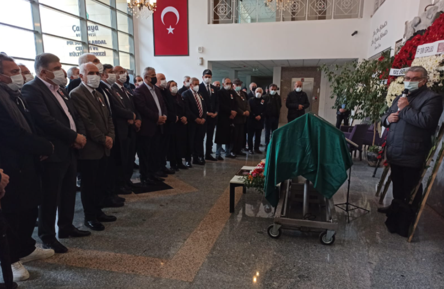 Durdu Özbolat'ın vefat eden annesi son yolculuğuna uğurlanıyor