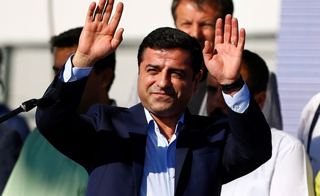 Demirtaş'tan yeni şiir