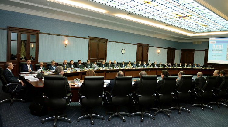 Cumhurbaşkanlığı Kurul üyesi sıfatıyla MKYK listesine giren tek isim belli oldu