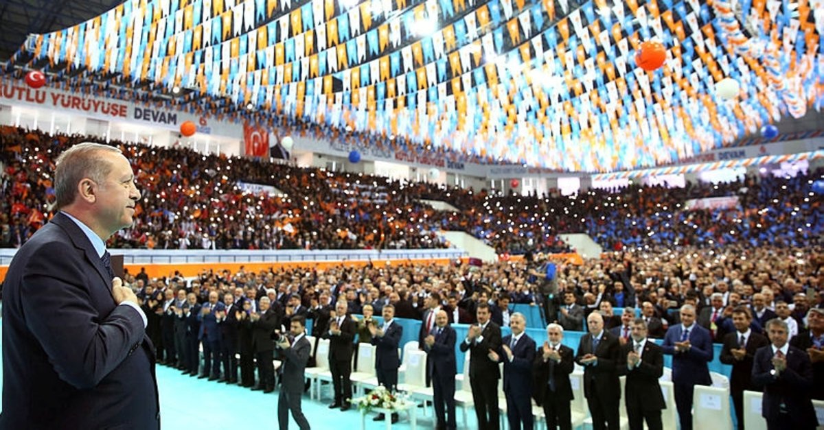 Cumhurbaşkanı Erdoğan yeniden AKP Genel Başkanı!