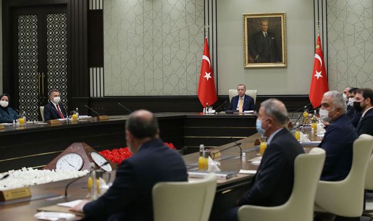 Yılmaz Özdil'in kabine için açıkladığı isimler sosyal medyayı salladı!