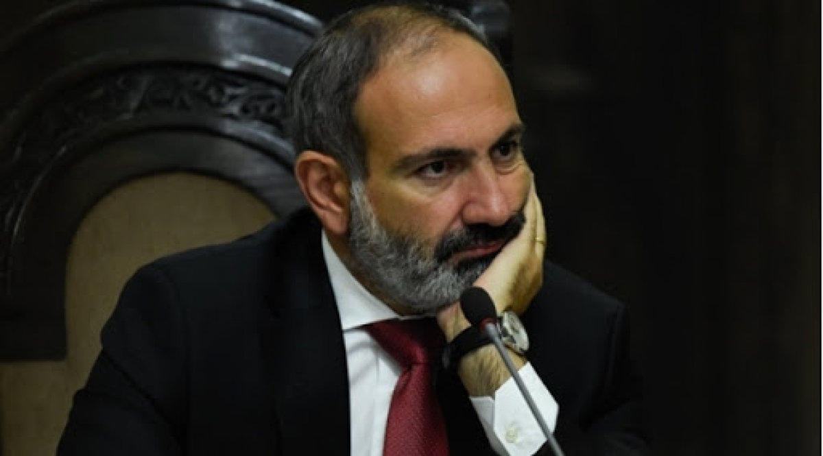 Ermenistan karıştı... Paşinyan istifa etti!