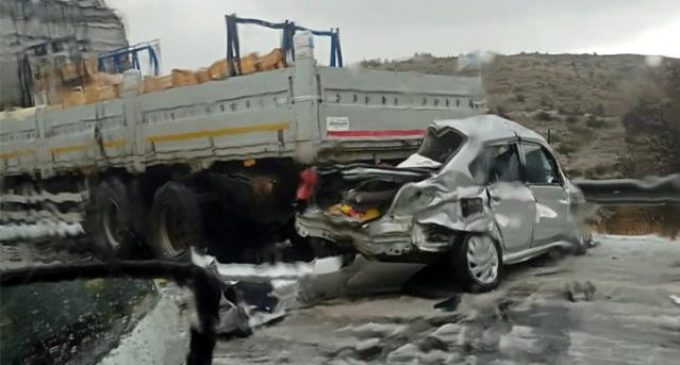Ankara TEM otoyolunda korkunç zincirleme kaza: 9 araç birbirine girdi