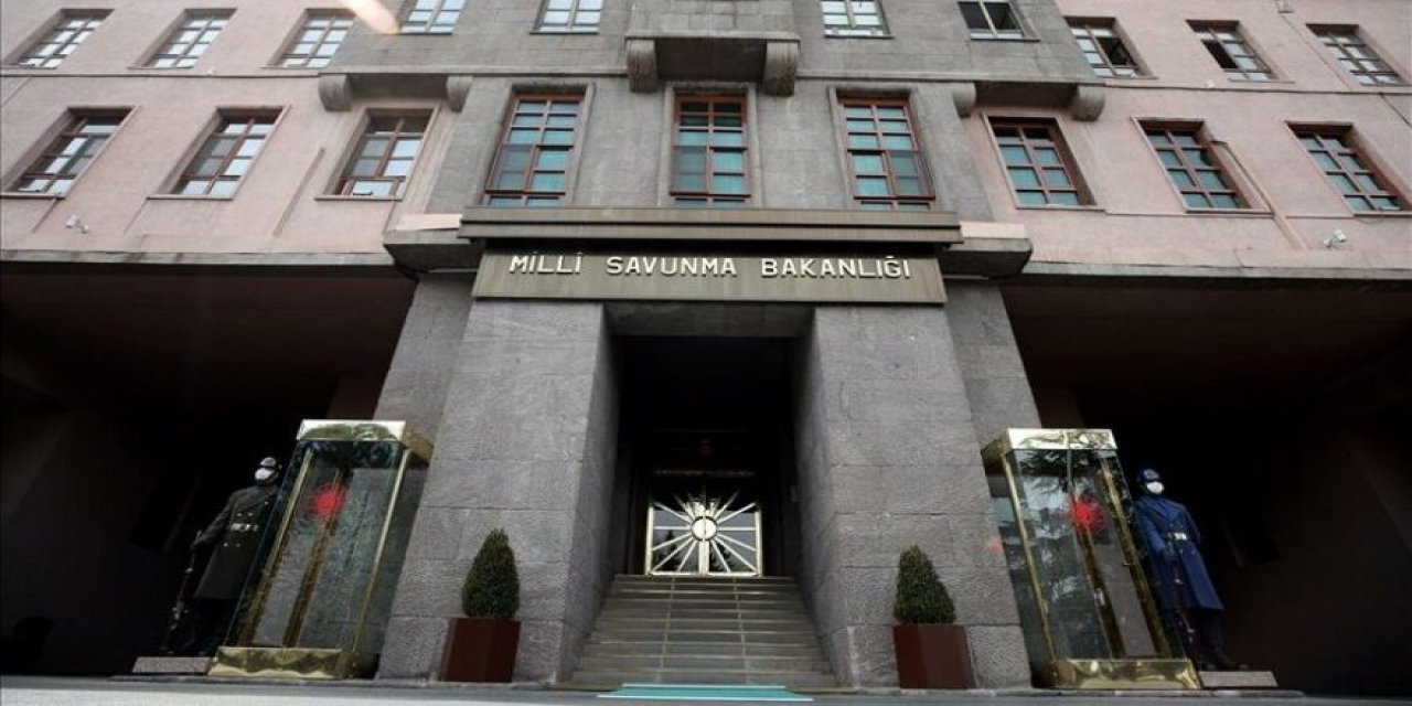 Milli Savunma Bakanlığı’ndan 103 emekli amirale çok sert bildiri tepkisi!