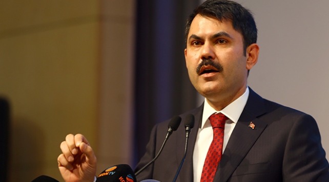 Bakan Kurum'dan emekli amirallere: "Kanal İstanbul'u yapacağız!"