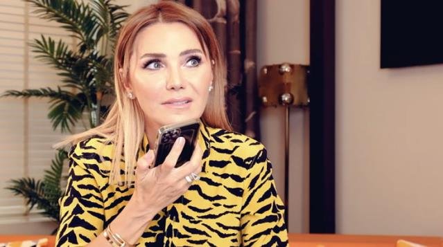 Ece Erken ‘Tefeciye bulaştım’ diyerek para istedi
