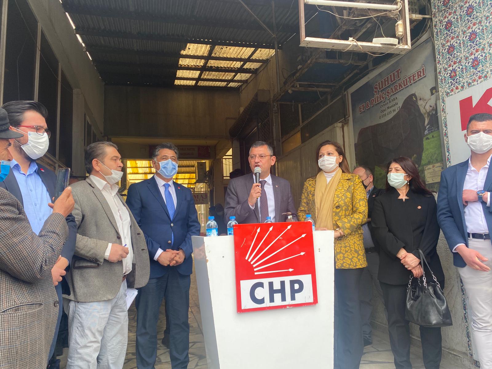 CHPli Özgür Özel: "Amiralin emeklisinden değil sarıklısından kork!"
