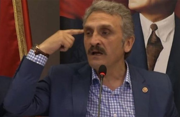 AKPli 'Yeliz' Ahmet Hamdi Çamlı'dan laikliğin masaya yatırılması talebi!