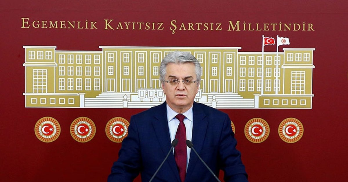 CHP'li Bülent Kuşoğlu trafik kazası geçirdi!