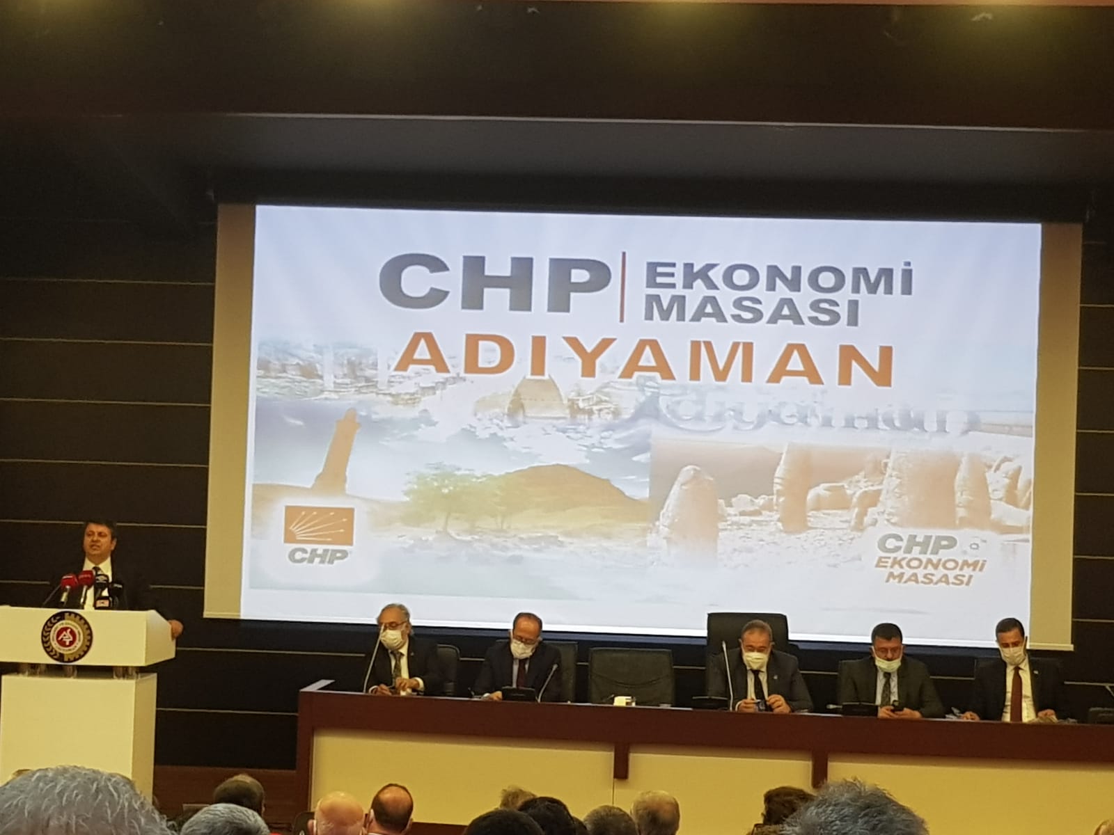 Öztrak: ”Kongrelerin Faturaları Esnafa Kesildi”