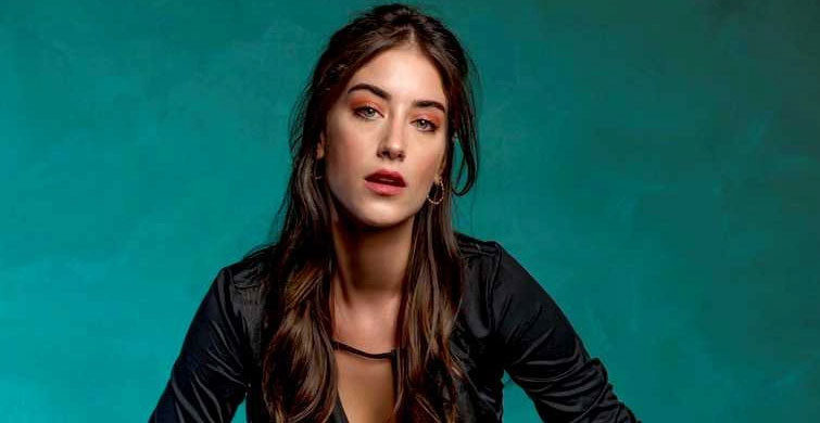 Koronavirüsü atlatan Hazal Kaya: "Bütün hastanelerin acilleri dolu"