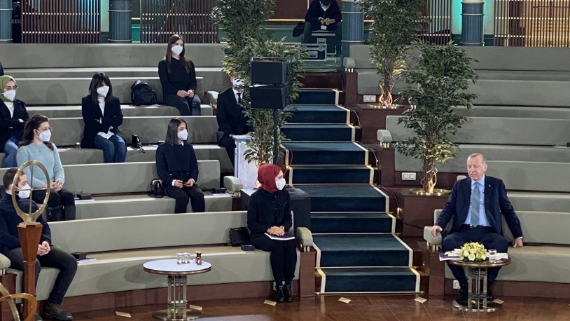 Erdoğan'dan '104 emekli amiral' yorumu: 'Cumhurbaşkanı olarak ordunun başkomutanıyım'