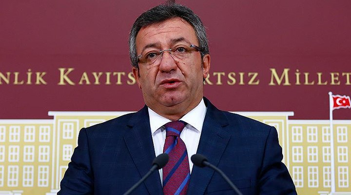 CHP'li Engin Altay'dan flaş açıklama... "128 milyar dolar nerede diyen muhaliflere vinçle saldırıyor"
