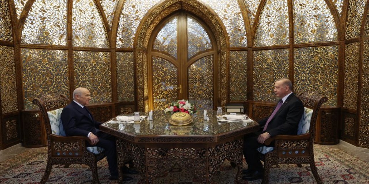 İftar yasaklarına rağmen: Erdoğan, Bahçeli ile iftar yemeğinde buluştu