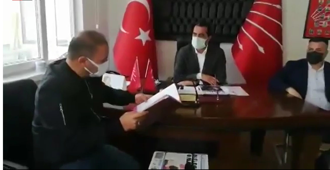 Niğde'de '128' pankartını indirmeyi reddeden CHP İl Başkanı'na şok ceza!