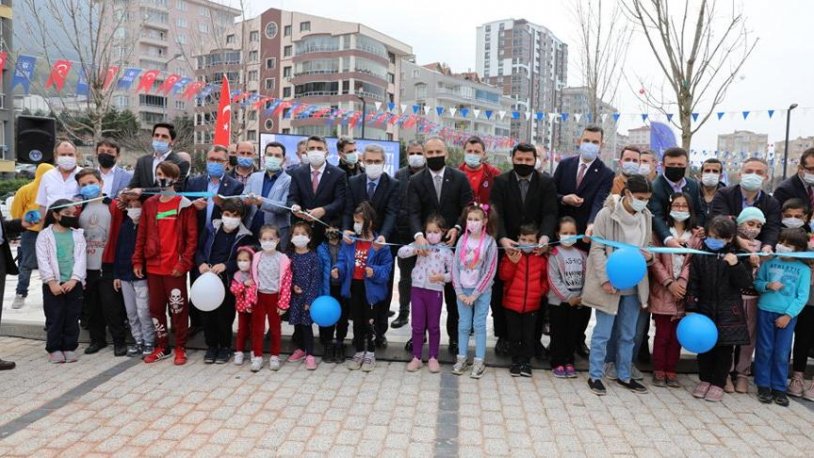 AKP'li Bursa Büyükşehir'den lebaleb açılış töreni!
