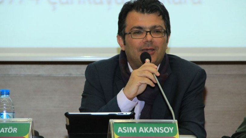 TRNC ctp’l Asim Akansoy από τις σκληρές αντιδράσεις στην Τουρκία: “Αυτή δεν είναι η επαρχία σου!”