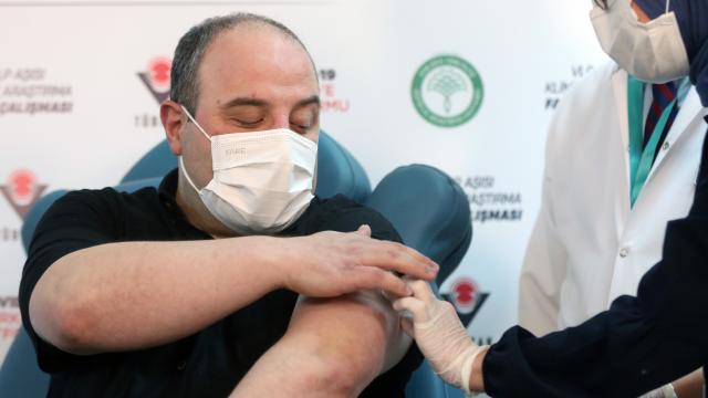 Mustafa Varank gerçekten denek miydi? Önceden aşı olmamış mıydı?
