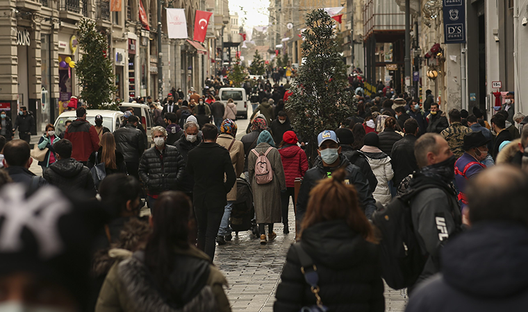 Tam kapanma yeniden gündemde: En az 28 gün talebi!