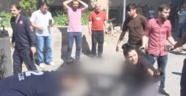Yangında yaralanan vatandaşın üzerine yağ döktüler
