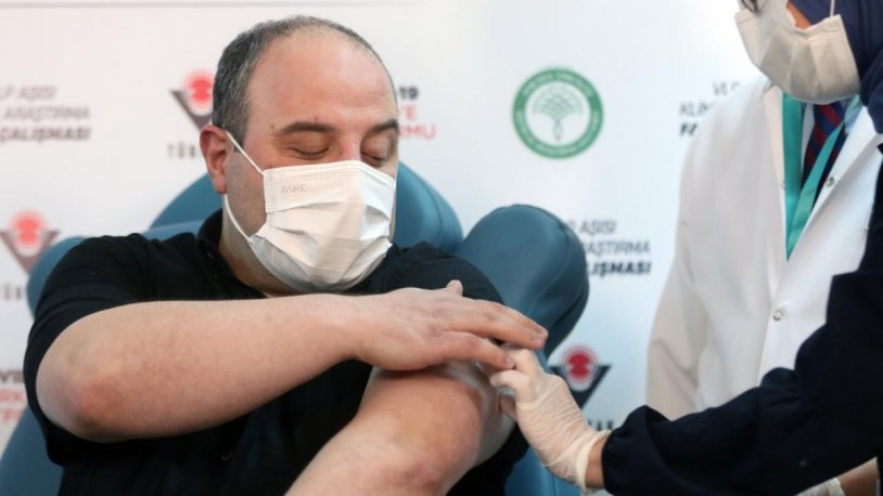 Yerli aşı açıklaması Bakan Mustafa Varank'tan geldi
