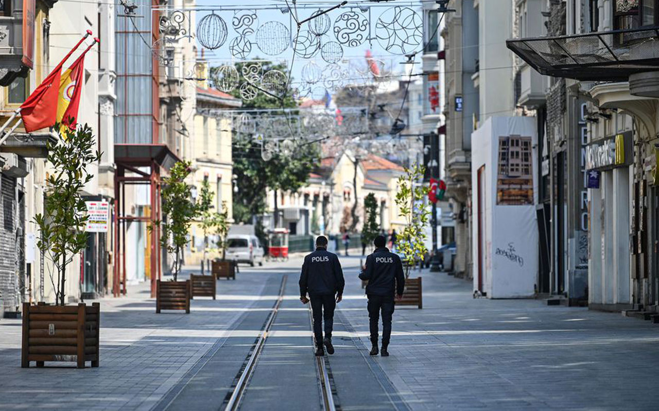 Sokak kısıtlaması başladı...82 saat sürecek...