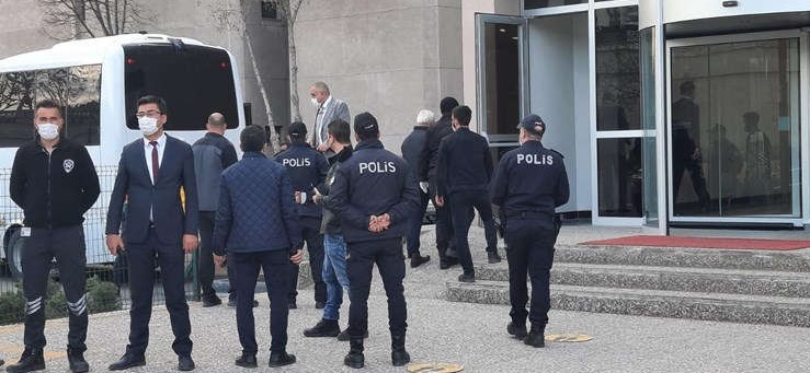 Emekli generaller serbest kaldı…Adli kontrol şartı ile salındılar...
