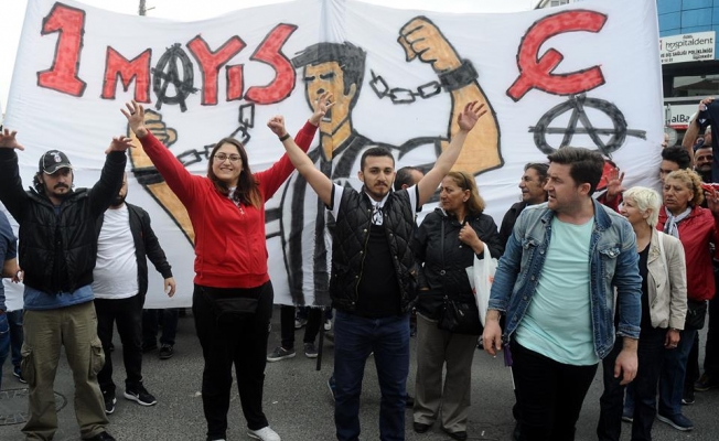 1 Mayıs kutlamalarına taraftar grupları da katıldı
