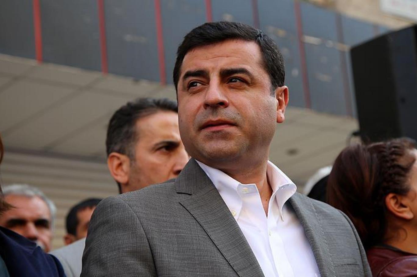 Demirtaş, Kobani davası öncesi hangi kitapçığı önerdi?