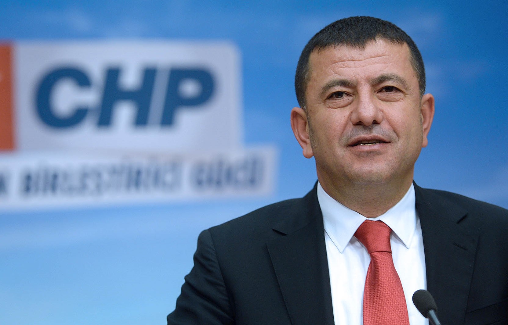 CHP’li Ağbaba’dan Soylu’ya cevap: “Teslim edilen pasaportları, gelmiş gibi göstermeye çalışıyorlar”