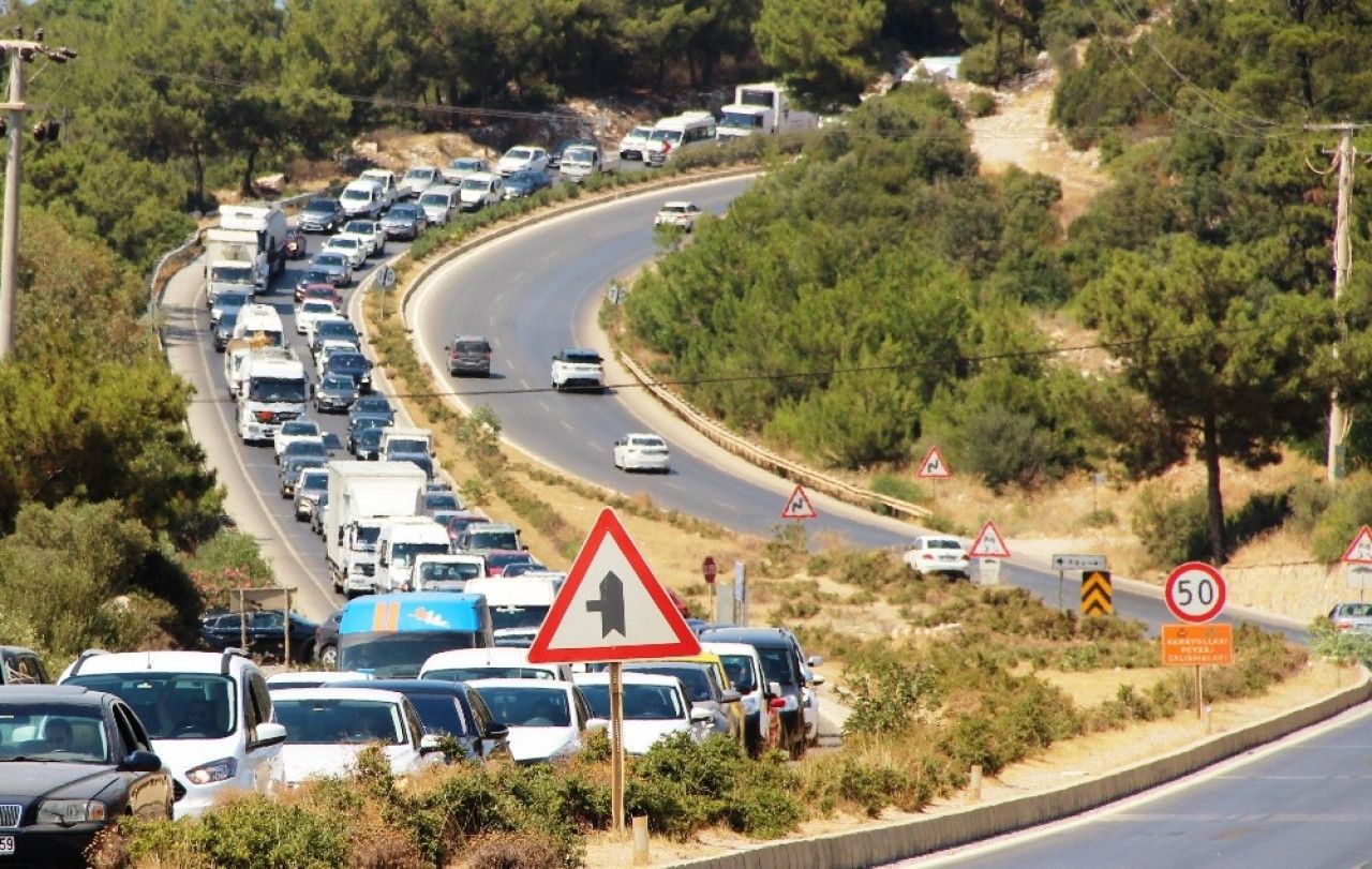 Virüs, yazlık bölgelere akın etti… Yazlık bölgelerde nüfus 4-5 kat arttı…