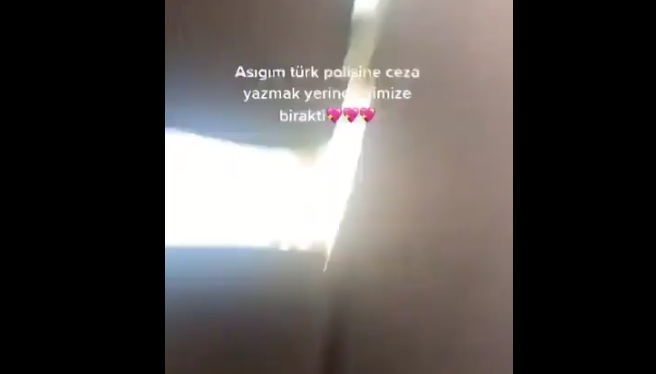 Vatandaşa tam kapanma cezası kesen polis 'iki güzel kız'a ceza yazmak yerine bakın ne yaptı!
