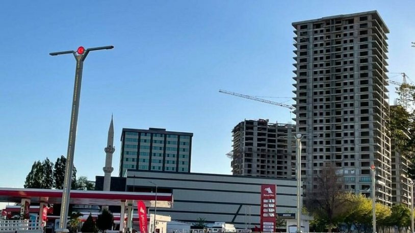 Pes! Deprem bölgesine 26 katlı bina diktiler