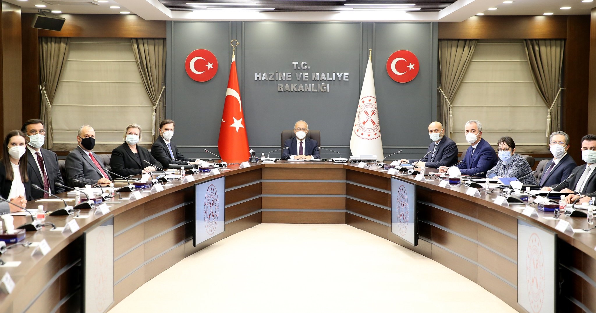 Bakan Elvan, Amerikan Şirketler Derneği’ni kabul etti…