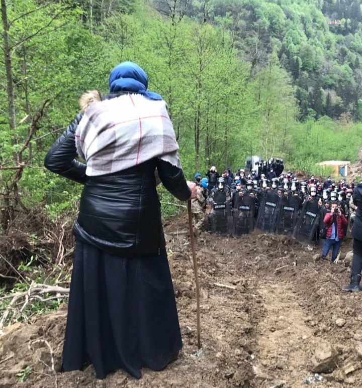 İkizdereliler, bakana yanıt verdi: “Biz yaşamı savunuyoruz”