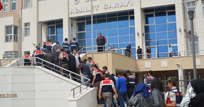 Fuhuş şebekesi operasyonunda Gülen kitabı!