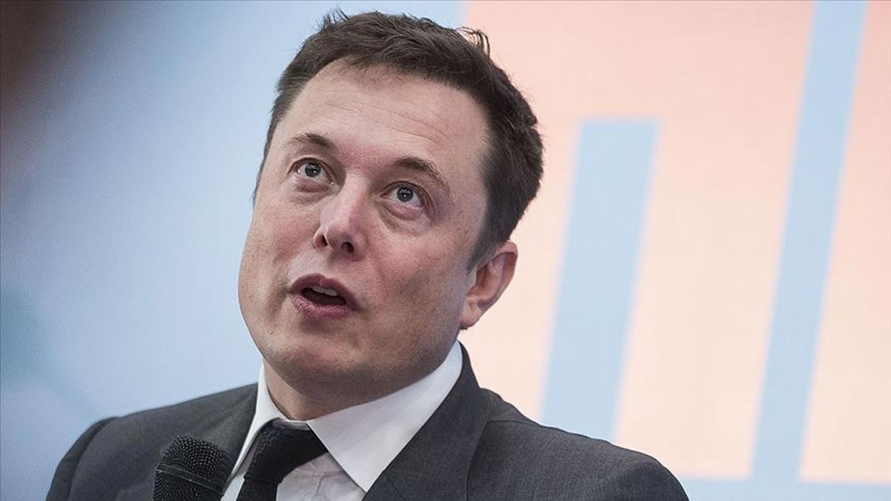 Elon Musk'ın hamlesi Bitcoin'i askıya aldırdı
