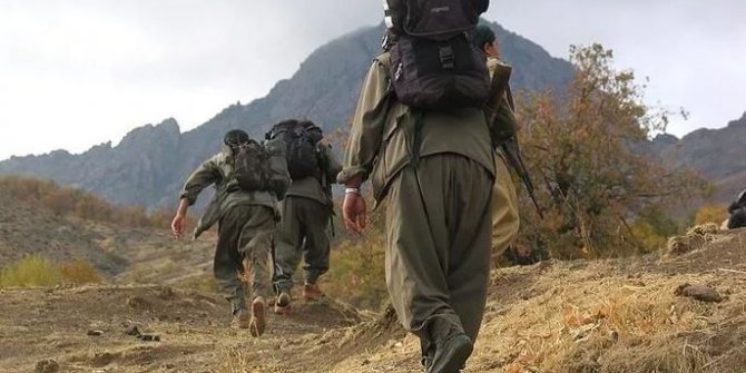 PKK’lı teröristler rehine ile birlikte kendilerini de patlatmış!