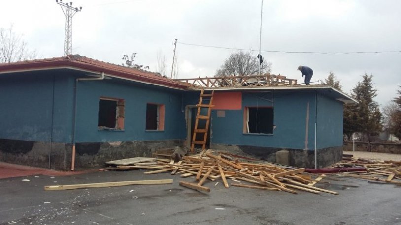 'Alevi köyüne okul yaptırmam' diyen milli eğitim müdürü Meclis gündeminde!