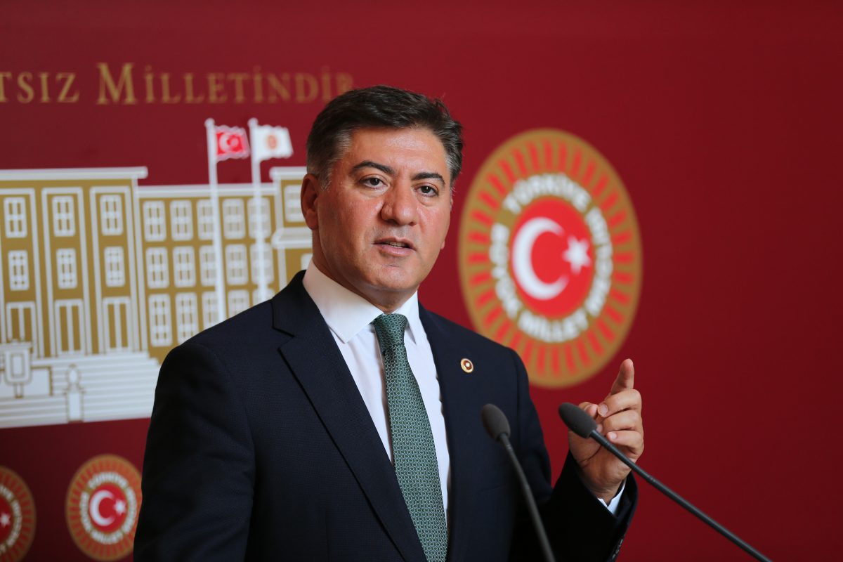 CHP’li Murat Emir: "Korona ilaçları, bebeklerin sakat doğmasına yol açıyor”