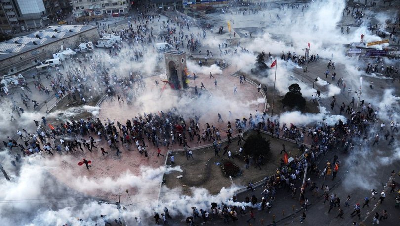 Gezi direnişinde beraat edenler bugün tekrardan hakim karşısında
