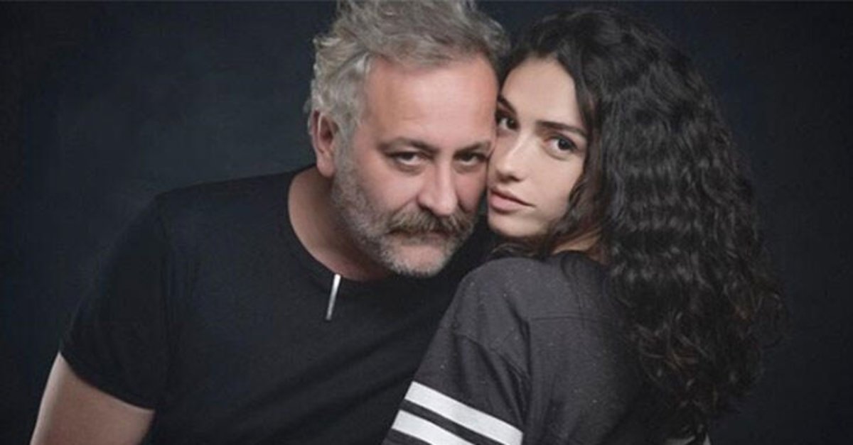 Hazar Ergüçlü'den sevgilisi Onur Ünlü'ye bikini pozları