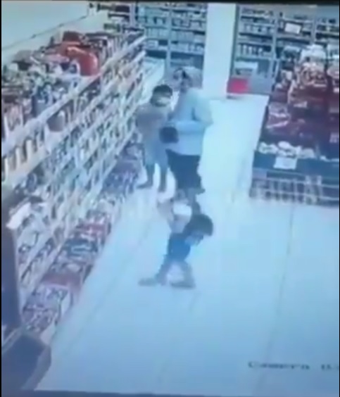 Çocuk tacizcisi, kameraya yakalandı… Sosyal medya ayağa kalktı: