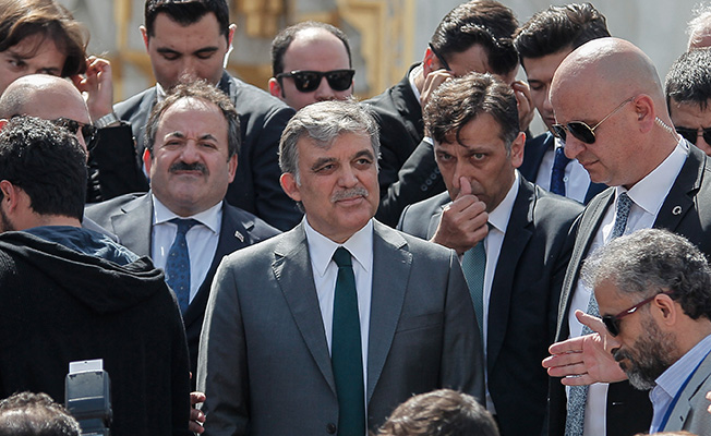 Gül beklenen konuşmayı yaptı:  Bazı arkadaşlar saygı seviyesini de aşarak